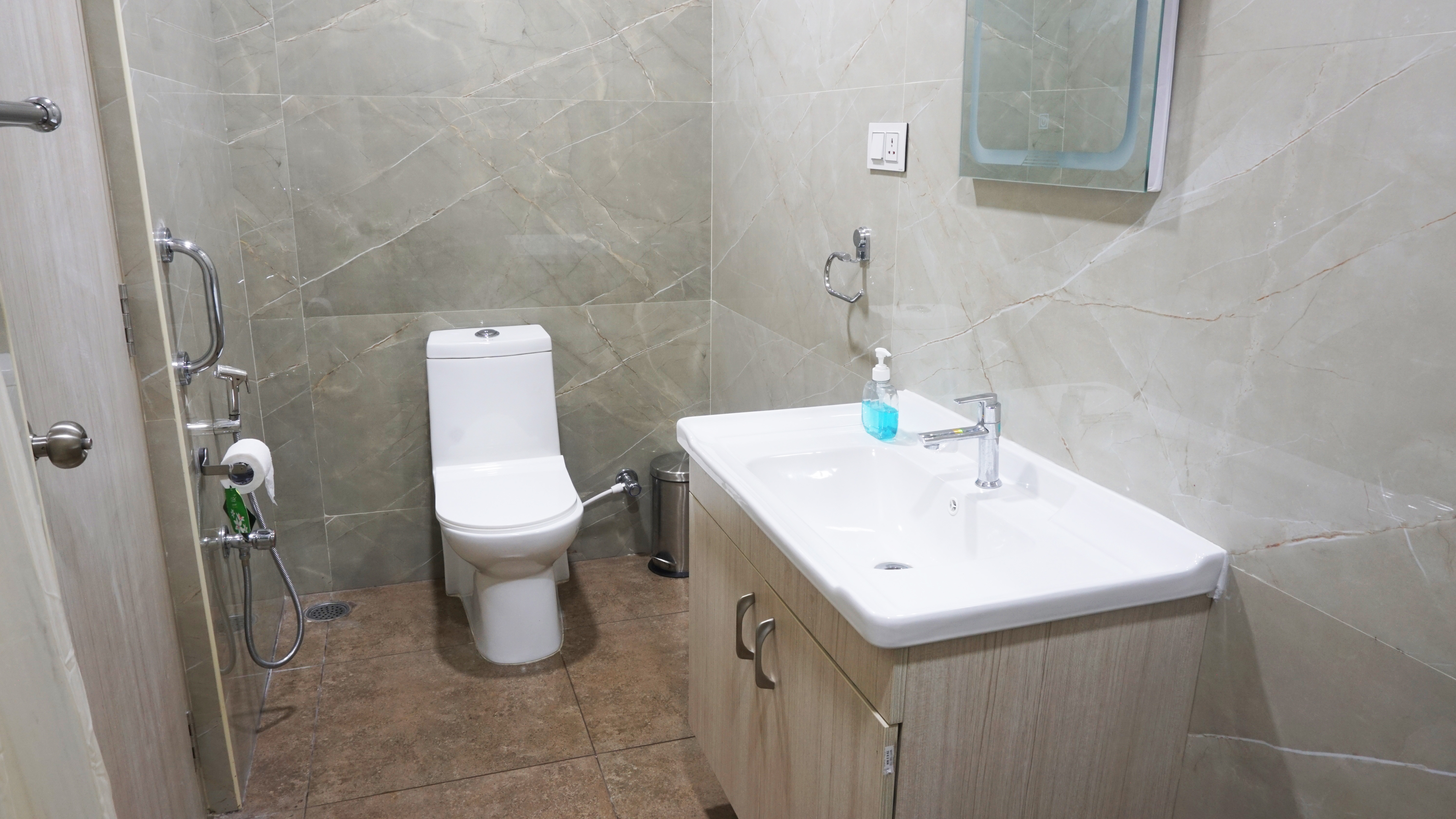 Elite Suites - Bathroom